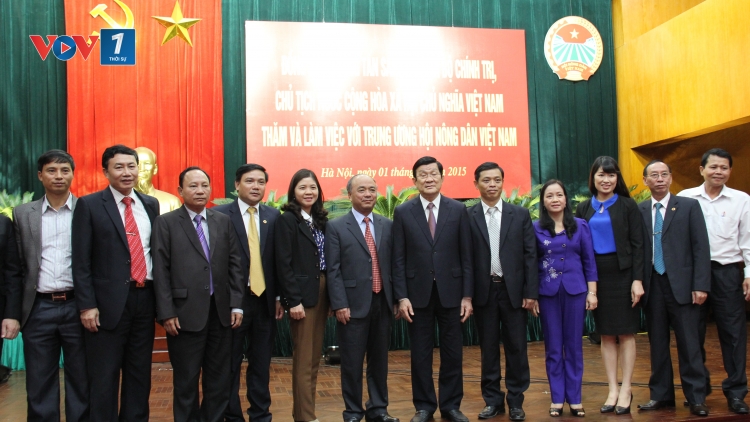 Chủ tịch nước Trương Tấn Sang thăm và làm việc với Hội nông dân Việt Nam (Thời sự chiều 1/12/2015)