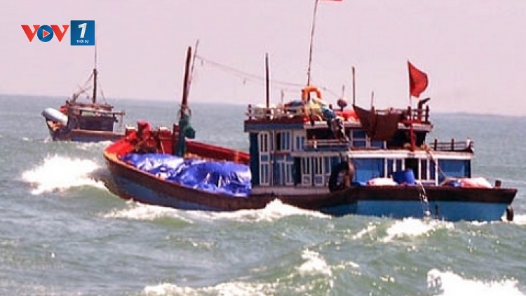 Biển đảo Việt Nam ngày 21/01/2015: Đảm bảo an toàn cho ngư dân vươn khơi bám biển.