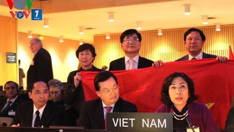 Thời sự trưa ngày 31/1/2015: Tối nay diễn ra Lễ nhận bằng Unesco vinh danh dân ca Ví, Giặm Nghệ Tĩnh là Di sản văn hóa phi vật thể đại diện nhân loại