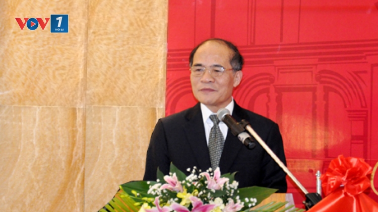 Thời sự trưa ngày 4/1/2014: Chủ tịch Quốc hội Nguyễn Sinh Hùng dự lễ khánh thành các công trình trọng điểm quốc gia tại thủ đô Hà Nội.