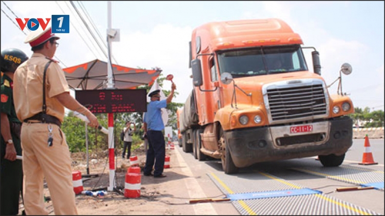 Thời sự chiều ngày 07/01/2015: Thủ tướng Chính phủ yêu cầu Bộ Công an lập các chuyên án điều tra, xử lý các trường hợp tiêu cực tại các trạm cân và bảo kê hoạt động xe quá tải, quá khổ