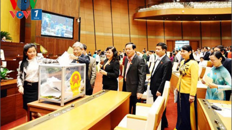 Lấy phiếu tín nhiệm - Bước tiến về dân chủ trong Đảng