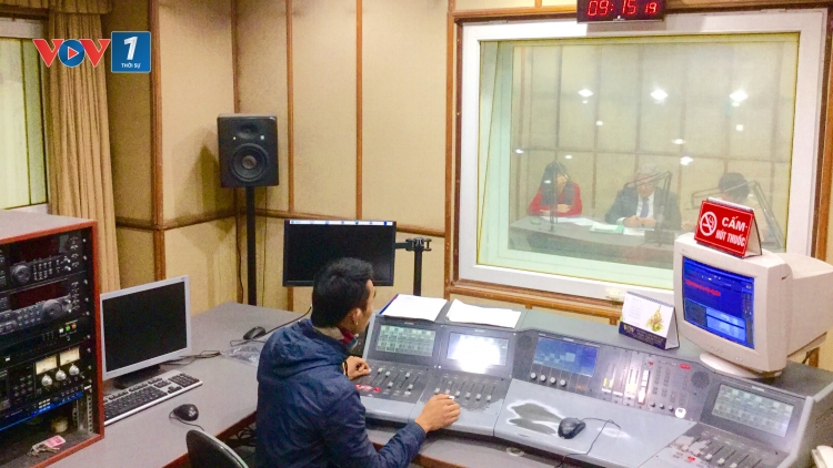 Khoa học và công nghệ ngày 13/02/2015: Xu hướng công nghệ trong phát thanh.
