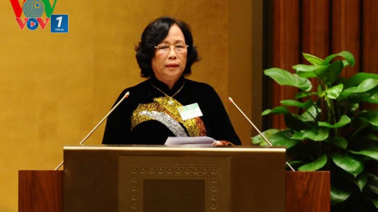 Kinh tế ngày 18/02/2015: Phỏng vấn Bộ trưởng Bộ Lao động Thương binh và Xã hội Phạm Thị Hải Chuyền: Để mọi người, mọi nhà đều có Tết