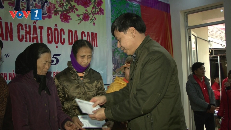 Chính phủ với người dân ngày 09/02/2015: Chăm lo Tết cho gia đình chính sách, người có công và hộ nghèo ở Thái Bình