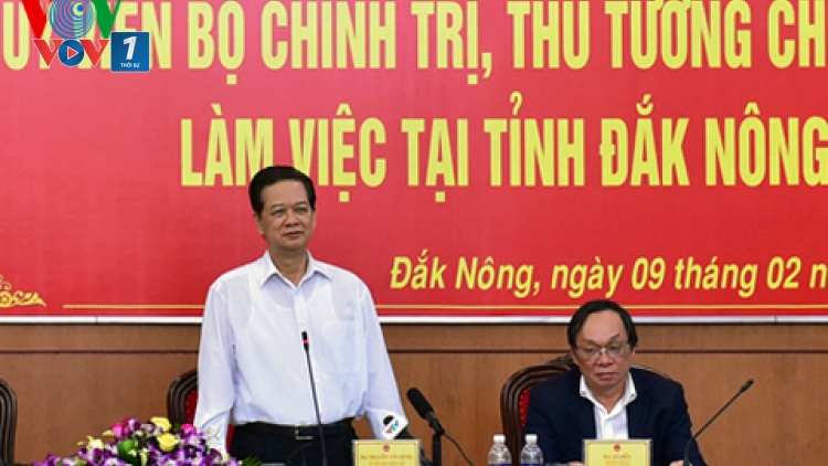 Thời sự đêm ngày 09/02/2015: Thủ tướng Nguyễn Tấn Dũng làm việc với cán bộ chủ chốt tỉnh Đắc Nông về tình hình phát triển kinh tế xã hội của địa phương.