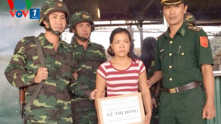 Pháp luật và đời sống ngày 02/03/2015: Lạng Sơn đẩy mạnh phòng chống buôn bán người.