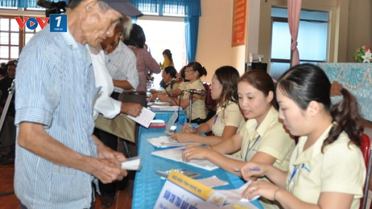 Quốc hội với cử tri ngày 20/3/2015: Những thách thức đặt ra khi đưa luật Bảo hiểm xã hội sửa đổi đi vào cuộc sống