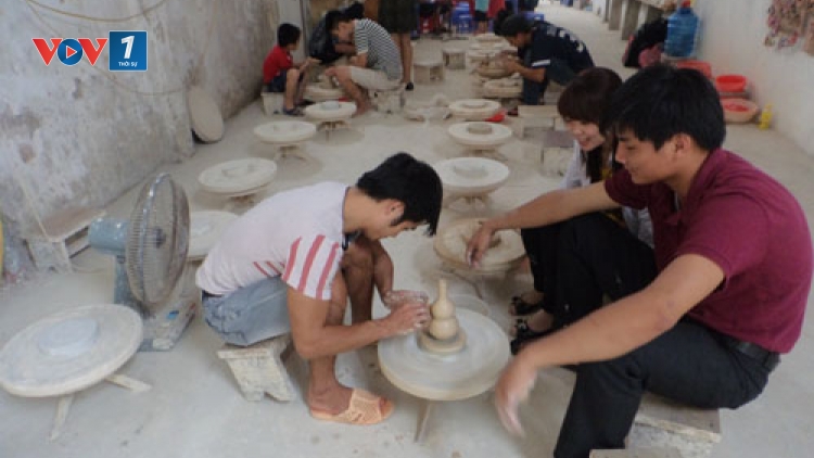 Kinh tế ngày 19/3/2015: Hiệu quả vốn vay cho làng nghề.