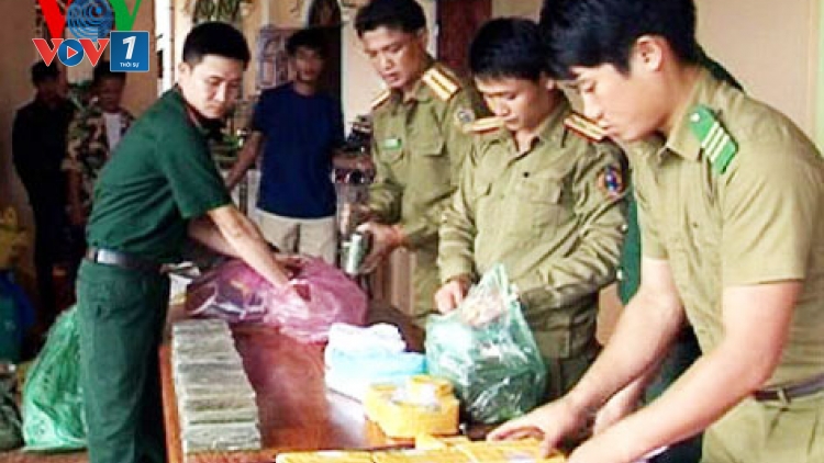 Pháp luật và đời sống ngày 23/3/2015: Quyết liệt với tội phạm ma túy ở khu vực Tây Bắc.