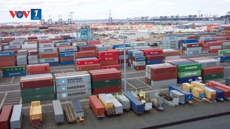 Làm thế nào để xử lý hơn 5000 container tồn đọng tại các cảng biển.