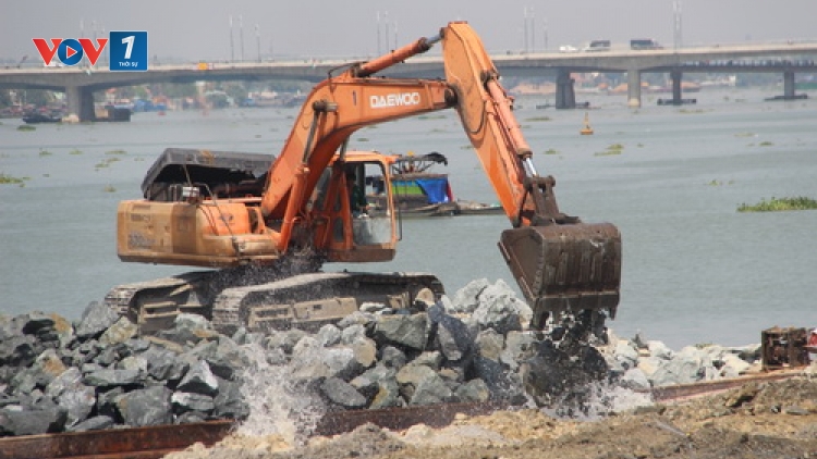 Thời sự trưa ngày 28/3/2015: Dự án lấn sông Đồng Nai để làm khu đô thị chính thức tạm dừng thi công