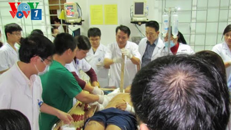 Thời sự trưa ngày 29/3/2015: Hỗ trợ cho nạn nhân tử vong trong vụ sập giàn giáo tại khu công nghiệp Vũng Áng, Hà Tĩnh mỗi người 400 triệu đồng.