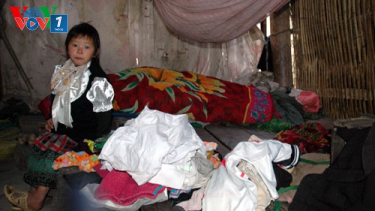 Quốc hội với cử tri ngày 06/3/2015: Từ thay đổi phương thức đo lường chuẩn nghèo đến những vấn đề đặt ra trong hoạch định chính sách.