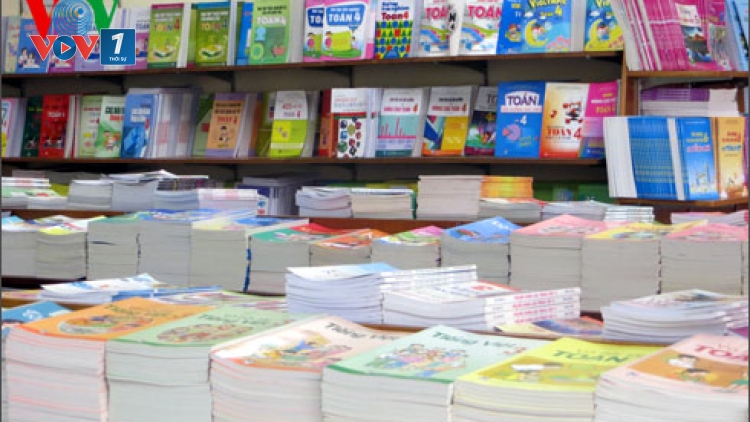 Quốc hội với cử tri ngày 27/4/2015: Đổi mới chương trình, sách giáo khoa phổ thông.