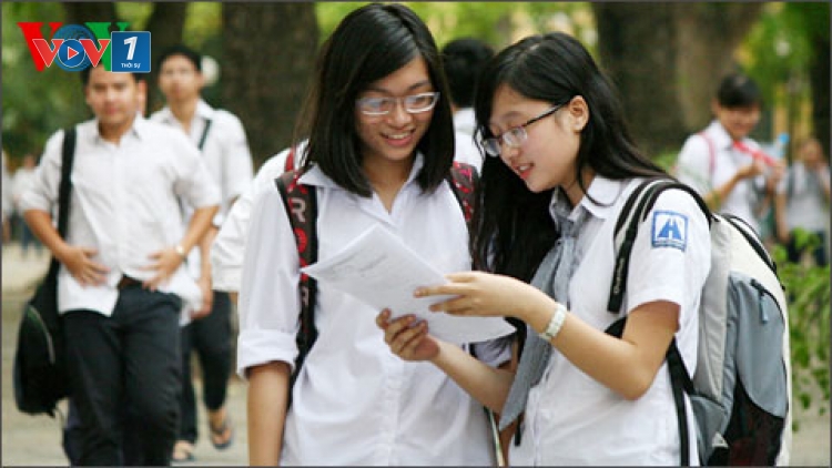 Thời sự đêm ngày 26/4/2015: Bộ Giáo dục và Đào tạo ban hành hướng dẫn tổ chức công tác tuyển sinh đại học, cao đẳng hệ chính quy năm 2015, trong đó có nhiều điểm đáng chú ý.