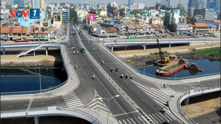 Chính phủ với người dân ngày 10/4/2015: Tái cơ cấu đầu tư công như thế nào cho hiệu quả?