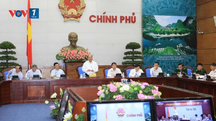 Thời sự đêm ngày 10/7/2015: Phó Thủ tướng Nguyễn Xuân Phúc khẳng định không có vùng cấm, không có góc khuất trong chống buôn lậu, với bất cứ tổ chức, cá nhân nào.