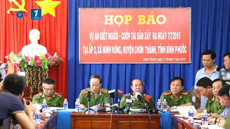 Thời sự chiều ngày 11/7/2015: Bộ Công an cho biết có đủ chứng cứ khẳng định 2 đối tượng Nguyễn Hải Dương và Vũ Văn Tiến tham gia giết 6 người trong 1 gia đình ở tỉnh Bình Phước