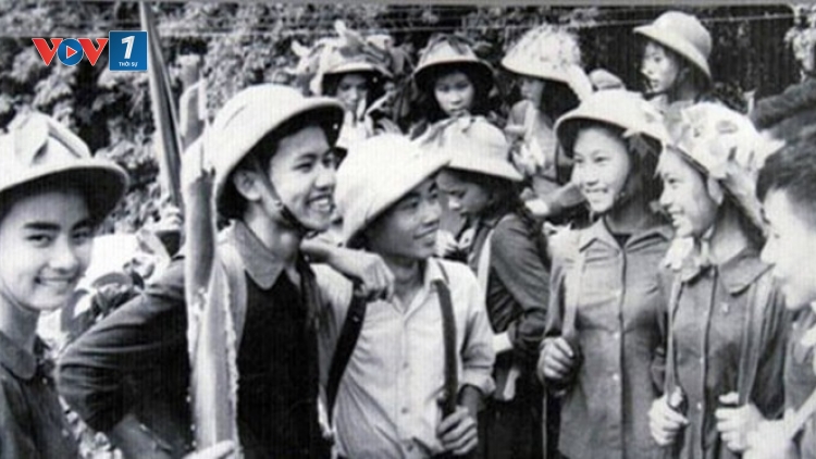 Sáng mãi lý tưởng người thanh niên xung phong.