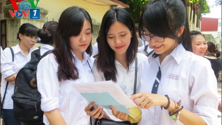 Thời sự trưa ngày 31/7/2015: Bộ Giáo dục và Đào tạo ban hành hướng dẫn các trường tổ chức xét tuyển đại học, cao đẳng năm nay.