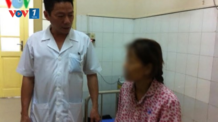 Thời sự đêm ngày 9/7/2015: Bộ Y tế khen thưởng cho 18 y, bác sỹ đã cứu sống một phụ nữ bị băng huyết nhiễm HIV.