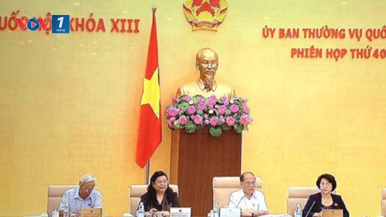 Thời sự trưa ngày 10/8/2015: Ủy ban Thường vụ Quốc hội khai mạc phiên họp thứ 40, cho ý kiến về một số vấn đề lớn còn ý kiến khác nhau của các Dự án Luật.