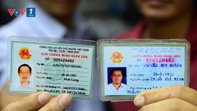 Tại sao 7.200 trường hợp trùng số Chứng minh nhân dân? (Pháp luật và đời sống ngày 12/8/2015)