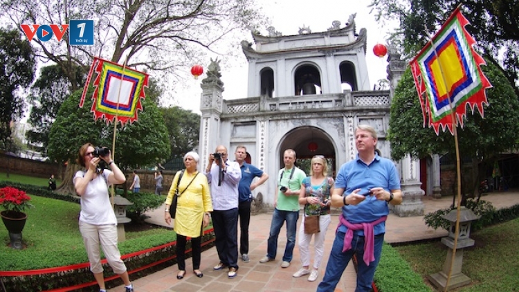 Tín hiệu vui cho ngành du lịch khi khách quốc tế đến nước ta trong tháng này tiếp tục tăng trưởng cao.