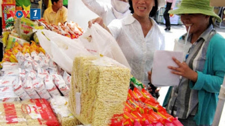 Thực tế tiêu dùng hàng Việt Nam ở một số địa phương (Kinh tế ngày 6/8/2015)