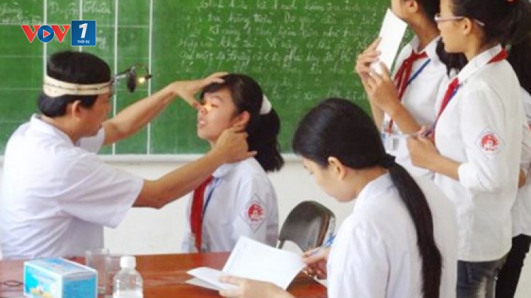 Tăng mức thu Bảo hiểm Y tế học sinh–sinh viên lên gấp rưỡi gây khó cho người dân.