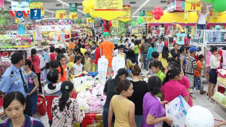 Theo xếp hạng trong Chỉ số phát triển bán lẻ toàn cầu, Việt Nam liên tục nằm trong Top 30 thị trường bán lẻ mới nổi hấp dẫn nhất thế giới (Thời sự trưa 2/10/2016)