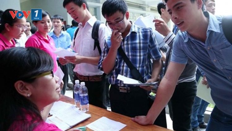 Các trường đại học, cao đẳng phải công bố tình hình việc làm của sinh viên sau khi tốt nghiệp (Thời sự trưa 28/10/2016)
