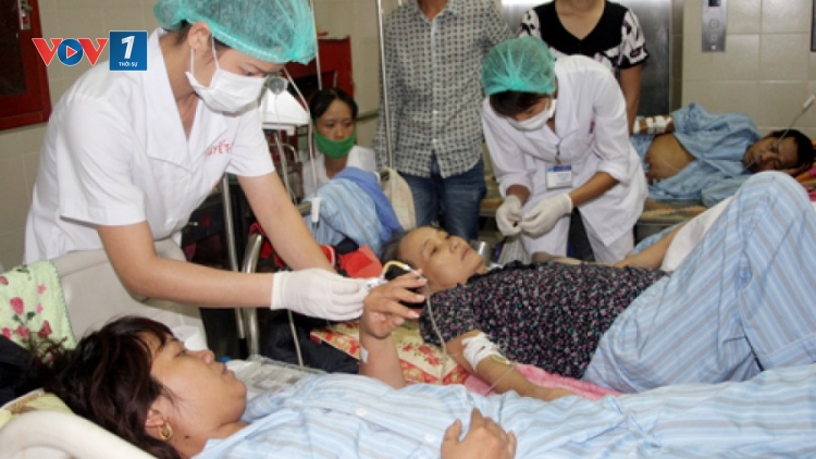 Quảng Ngãi vẫn lơ là với dịch sốt xuất huyết, trong khi toàn tỉnh đã ghi nhận gần 1000 trường hợp nhiễm bệnh (Thời sự đêm 11/11/2016)