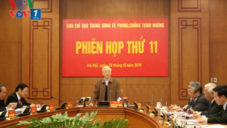 Tổng Bí thư Nguyễn Phú Trọng nhấn mạnh, trọng tâm công tác năm tới của Ban chỉ đạo Trung ương về phòng chống tham nhũng là lãnh đạo, chỉ đạo phát hiện và xử lý tham nhũng. (Thời sự đêm 28/12/2016)