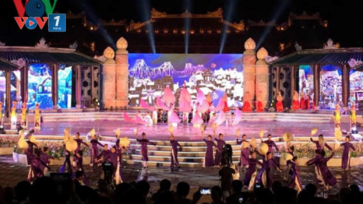 Khai mạc Festival Huế với chủ đề “710 năm Thuận Hóa- Phú Xuân- Thừa Thiên-Huế. Di sản văn hóa với hội nhập và phát triển” (Thời sự đêm 29/4/2016)