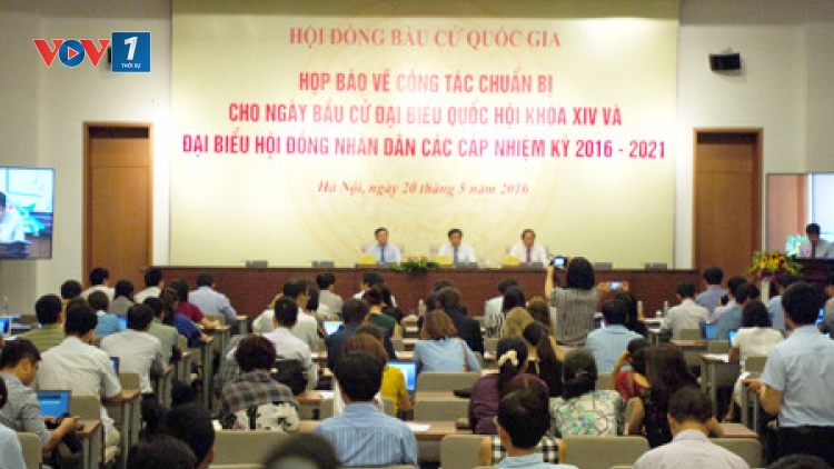 Hội đồng Bầu cử Quốc gia đã cơ bản hoàn thành công tác chuẩn bị, đảm bảo đúng tiến độ, sẵn sàng cho ngày bầu cử. Cả nước đã có trên 69 triệu 200 nghìn người được phát thẻ cử tri. (Thời sự đêm 20/5/2016)