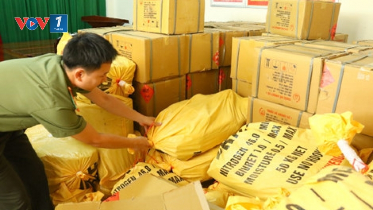 Công an tỉnh Quảng Nam vừa triệt phá đường dây mua bán, vận chuyển trái phép vật liệu nổ với quy mô cực lớn (Thời sự chiều 20/6/2016)