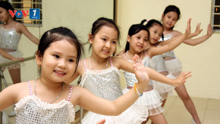 Việt Nam có thể thiếu khoảng 4 triệu nữ giới vào năm 2050. (Thời sự chiều 29/6/2016)