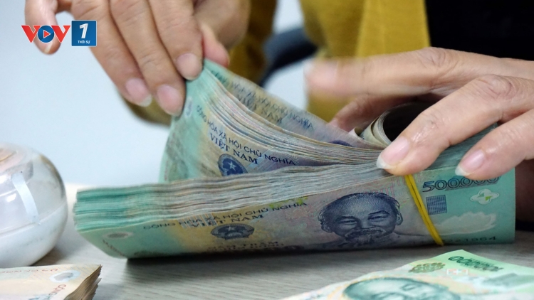 Phương án tăng lương tối thiểu vùng năm 2017 sẽ tiếp tục được thảo luận tại Phiên họp tiếp theo của Hội đồng Tiền lương Quốc gia vào đầu tháng 8 tới (Thời sự trưa 21/7/2016)