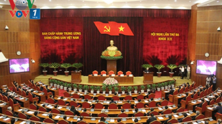 Bế mạc Hội nghị lần thứ ba - Ban Chấp hành Trung ương Đảng khóa 12 sau bốn ngày làm việc khẩn trương, nghiêm túc (Thời sự chiều 7/7/2016)