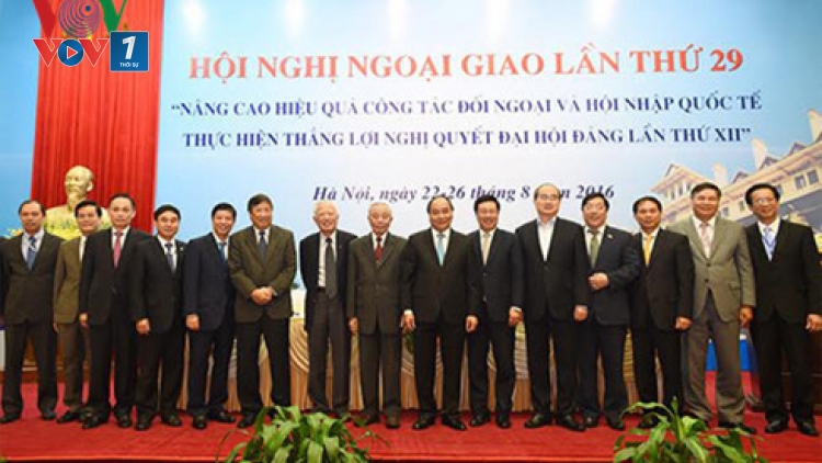 Thủ tướng Nguyễn Xuân Phúc nhấn mạnh, ngành ngoại giao cần quán triệt và xây dựng ngành ngoại giao theo tinh thần của Chính phủ kiến tạo. (Thời sự chiều 23/8/2016)