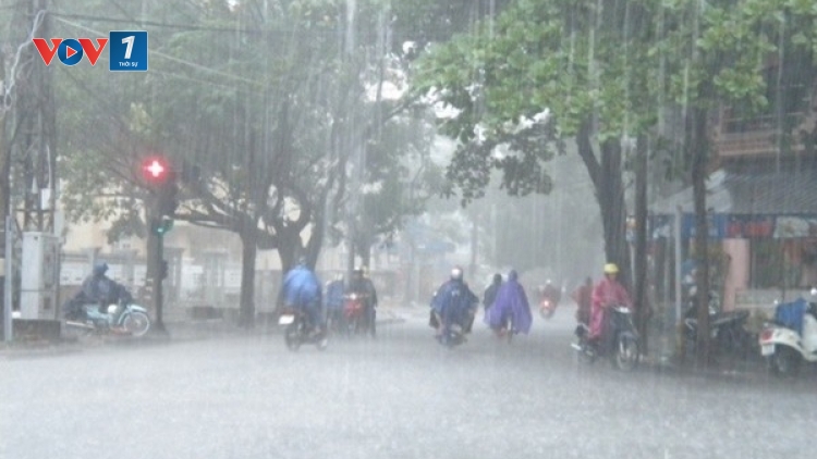 Cảnh báo mưa lớn trên diện rộng dài ngày ở Bắc Bộ và Bắc Trung Bộ, cần đề phòng nguy cơ lũ quét và sạt lở đất. (Thời sự chiều 13/8/2016)