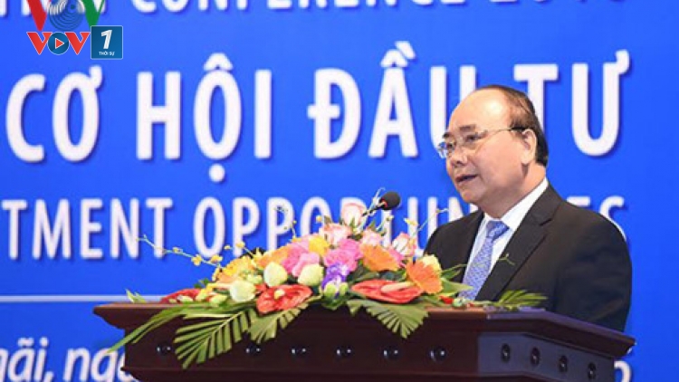 Dự Hội nghị Xúc tiến đầu tư vào Quảng Ngãi, Thủ tướng Nguyễn Xuân Phúc yêu cầu: Dẹp bỏ rào cản để làm "ấm lòng" nhà đầu tư (Thời sự chiều 10/8/2016)