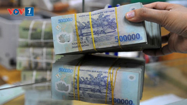 Nhiều ngân hàng giảm lãi suất tiền gửi, mở ra cơ hội giảm lãi suất cho vay vào dịp cuối năm (Thời sự trưa 28/9/2016)