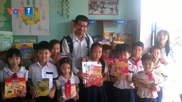 Người Sáng lập Chương trình Sách hóa nông thôn ở Việt Nam nhận giải thưởng “phổ biến tri thức” do Unesco trao tặng (8/9/2016)