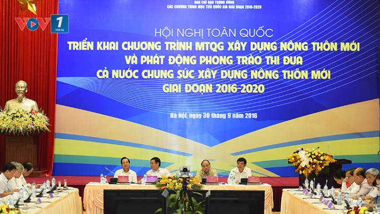 Thủ tướng Nguyễn Xuân Phúc dự Hội nghị toàn quốc triển khai Chương trình mục tiêu quốc gia xây dựng nông thôn mới và phát động phong trào thi đua “Cả nước chung sức xây dựng nông thôn mới” giai đoạn 2016-2020 (Thời sự trưa 30/9/2016)