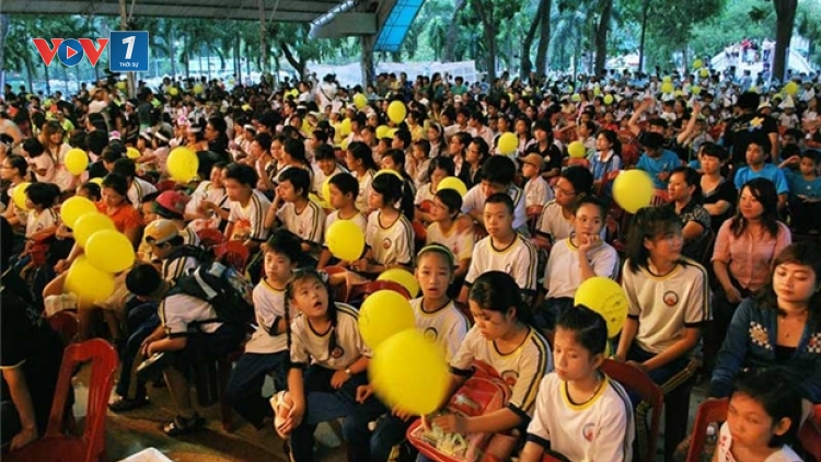 "Nụ cười đêm trăng 2016”: Ý nghĩa và giá trị của sự sẻ chia (15/9/2016)