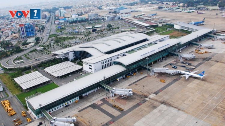 Theo dự kiến, ngày mai, Bộ Quốc phòng sẽ bàn giao 21 hécta đất trong Cảng Hàng không quốc tế Tân Sơn Nhất để mở rộng sân bay (Thời sự đêm 24/1/2017)