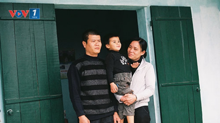 Câu chuyện về chị Nguyễn Thị Cảnh, người phụ nữ "gắn đời" với đảo xa. (03/01/2017)